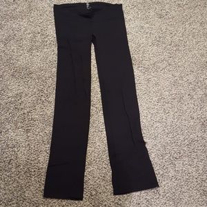 GapFit Maternity under belly yoga pants